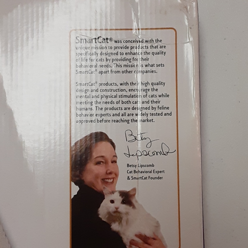 Pioneer Pet Bootsie's Corner Scratcher (New) - Picture 3 of 8
